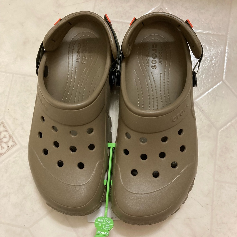 CROCS khaki/forest green off-road sports clog